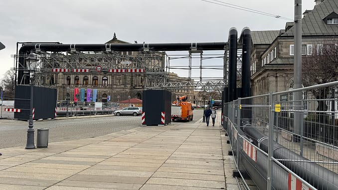 Fernwärmeleitung im praktischen "Einsatz"